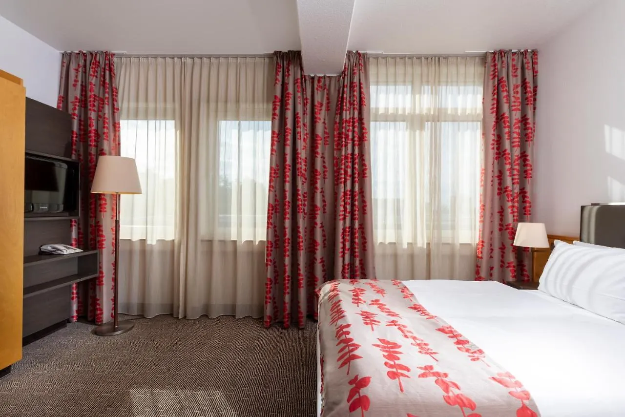 Hotel Holiday Inn Frankfurt Airport - Neu-Isenburg By Ihg