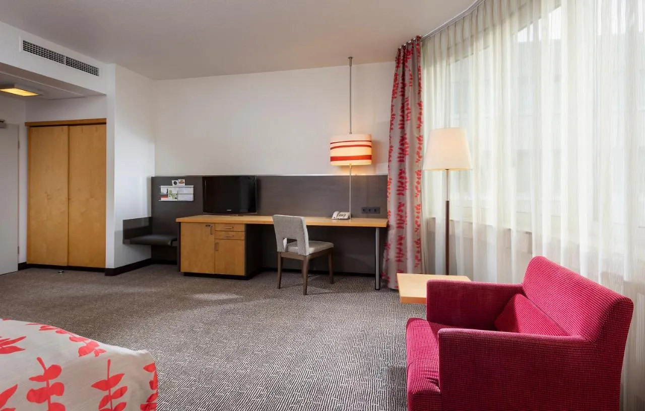 **** Hotel Holiday Inn Frankfurt Airport - Neu-Isenburg By Ihg Německo