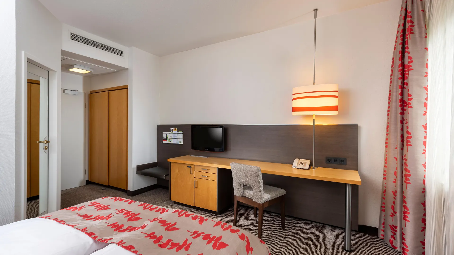 Holiday Inn Frankfurt Airport - Neu-Isenburg By Ihg Německo