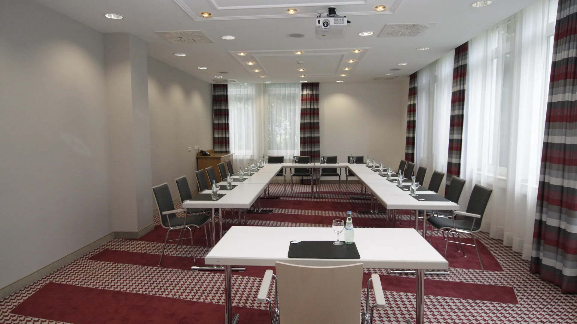 Holiday Inn Frankfurt Airport - Neu-Isenburg By Ihg