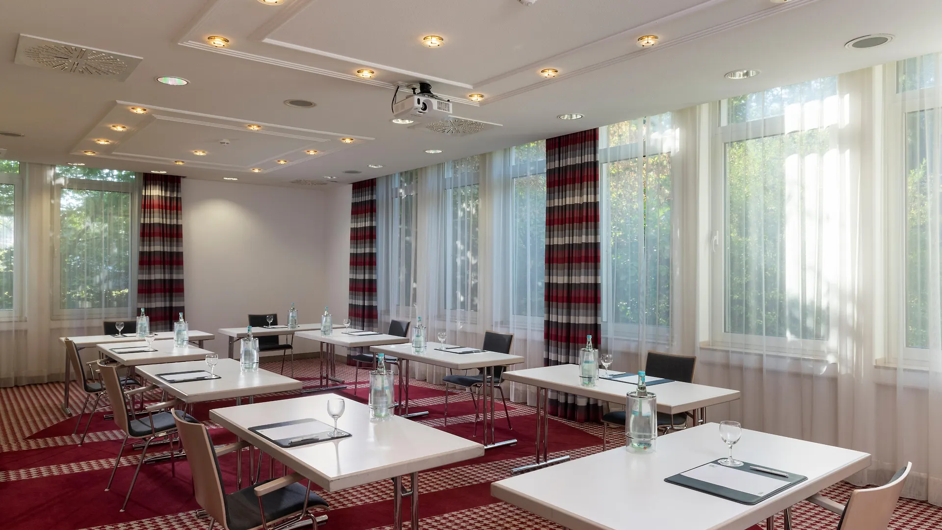 Hotel Holiday Inn Frankfurt Airport - Neu-Isenburg By Ihg