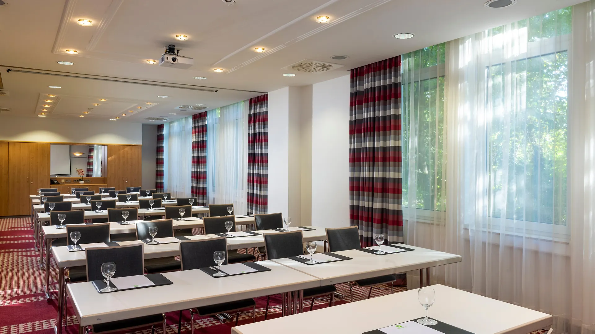 Holiday Inn Frankfurt Airport - Neu-Isenburg By Ihg 4*,