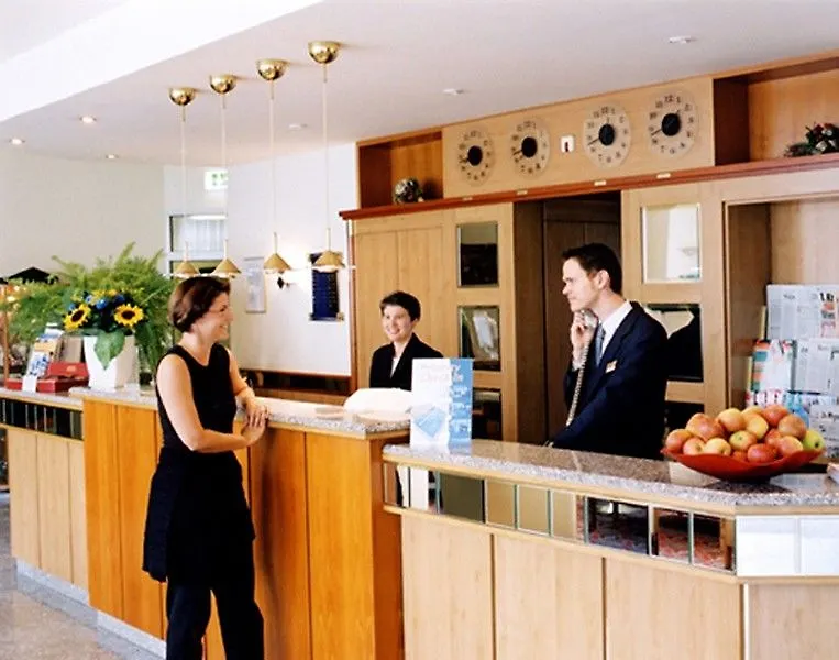 Holiday Inn Frankfurt Airport - Neu-Isenburg By Ihg 4*,